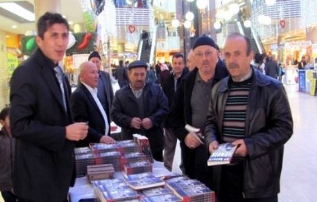 2015'in En Çok Konuşulacak Yazarı