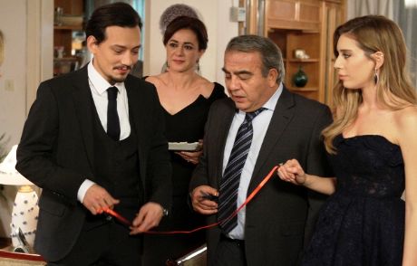 Kaan Yılmaz'dan Sinem Kobal'a Övgü!