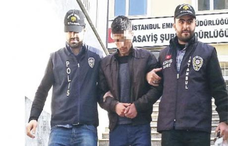 Altta Ceset, Üstte Eşcinsel İlişki!