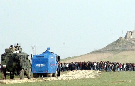 Kobani'ye Geçmek İsteyenlere Müdahale