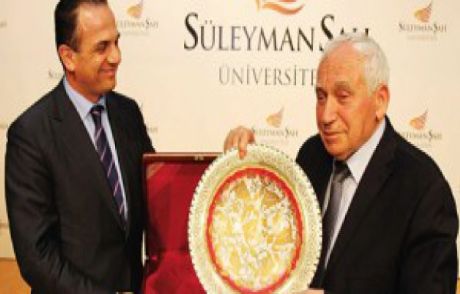 İlk Cumhurbaşkanı Hayatını Kaybetti