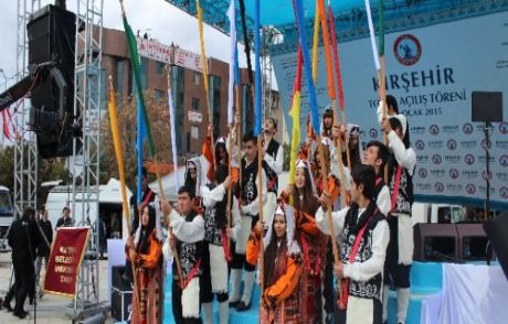 Erdoğan'a 16 Bayraklı Karşılama