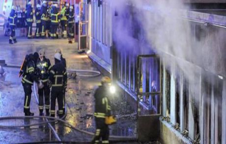 Dresden'de Camiye Irkçı Saldırı