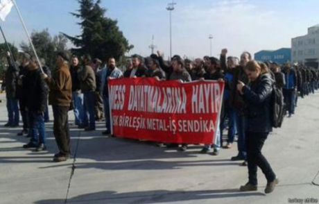 Metal İşçilerinin Grevi 60 Gün Ertelendi