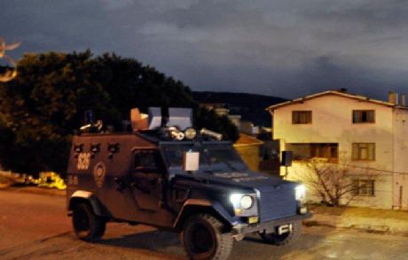 İstanbul'da Gece Yarısı Terör Operasyonu