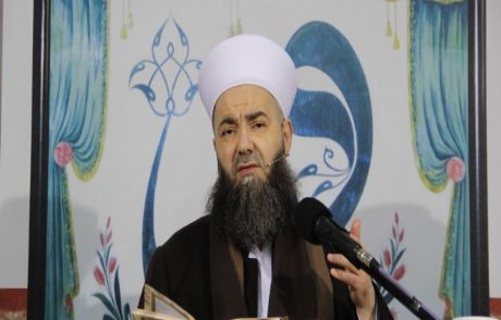 'noel Baba'yı Bırakın Cübbeli'ye Takılın'