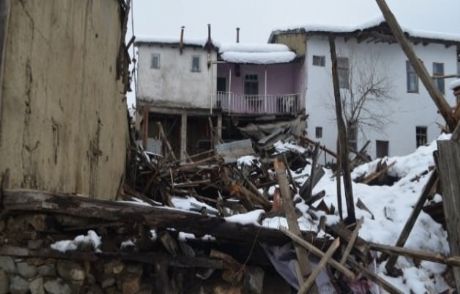 Yoğun Kar Yağışı Tarihi Sinemayı Yıktı