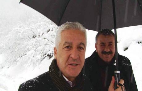 Belediye Başkanı Karda Mahsur Kaldı