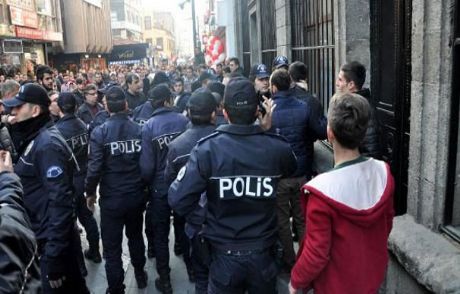 'özgecan'a İyi Olmuş' Arbedesi!