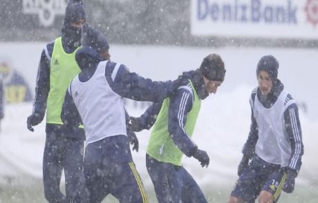 F.bahçe 3 Eksikle Akhisar'a Hazırlandı