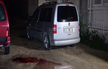 Evinin Önünde Silahla Öldürüldü