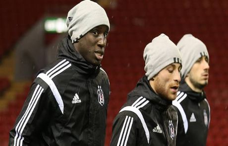 Demba Ba, Liverpool Maçında İlk 11'de!