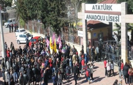 Kadın Müdür Yardımcısı Görevden Alındı
