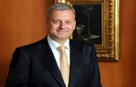 Yapı Kredi'den 2014'te 2.056 Milyar Tl Kâr