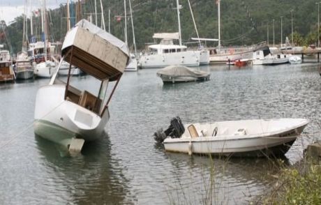 Marmaris'te Ürküten Deniz Çekilmesi