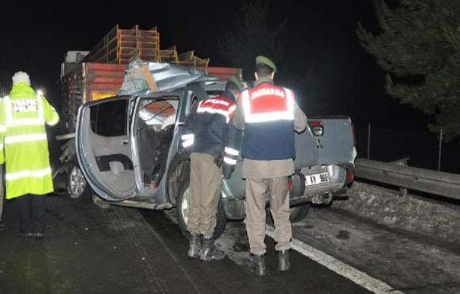 Korkunç Kazada 5 Ölü, 2 Yaralı
