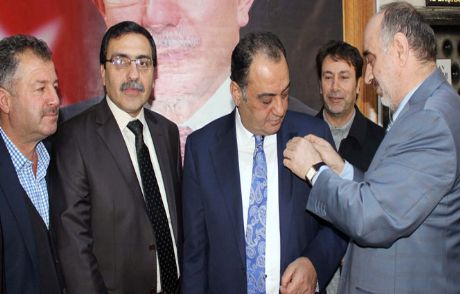 Sakik Ak Parti'ye Üye Oldu