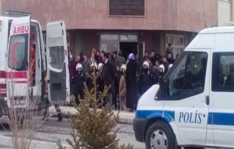 Üniversitede Kavga: 2 Yaralı, 4 Gözaltı