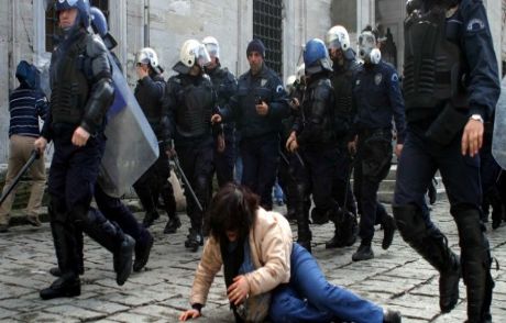 Ft: Türkiye Demokrasisi Polis Devleti Yolunda