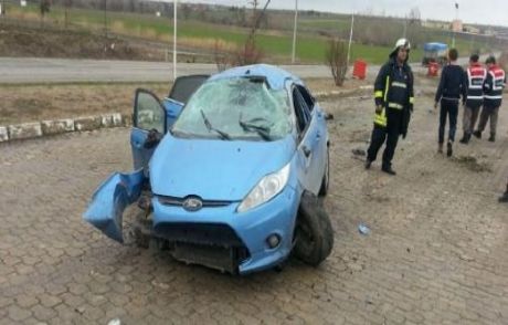 Otomobil Takla Attı