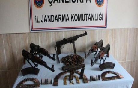 Şanlıurfa'da, Silah Ve Mühimmat Ele Geçti