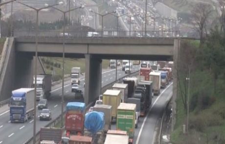 Köprü Trafiğini Felç Eden Kaza