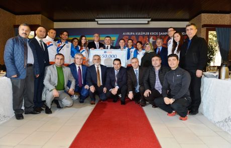 Avrupa Şampiyonu Krosçular Ödüllendirildi