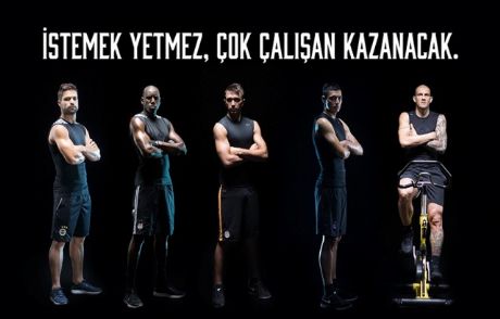 Ünlü Futbolcular Reklamda Ter Döktü