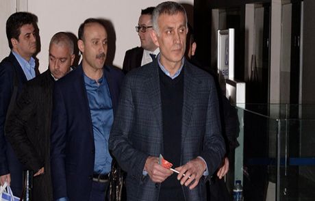 'fenerbahçeli Yöneticiler Ağlıyor'