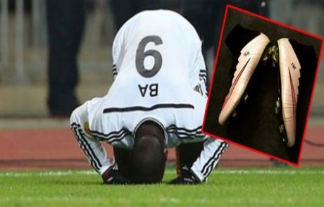 Demba Ba'dan Filistin Halkına Destek Mesajı!