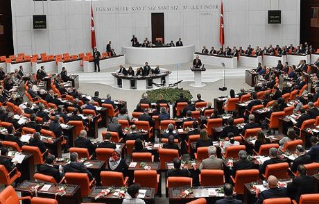 'iç Güvenlik Paketi' 1 Hafta Daha Ertelendi
