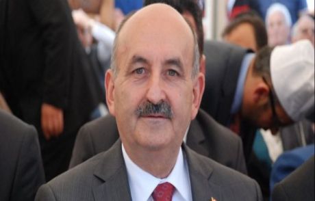 Müezzinoğlu'ndan Cem Yılmaz'a Teşekkür