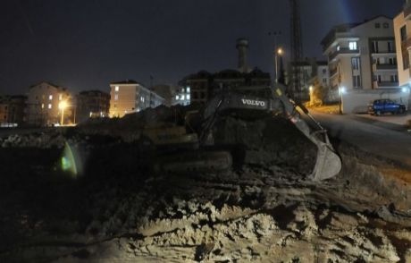 İnşaat Kazısında Tarihi Mezar Bulundu