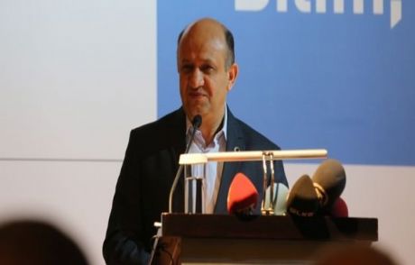Işık: Mayınlı Tarlada Yürüyoruz