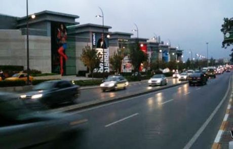İhalede Ve Cadde De Katar Sürprizi