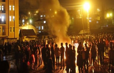 Hakkari'de İlk Nevruz Ateşi Yakıldı