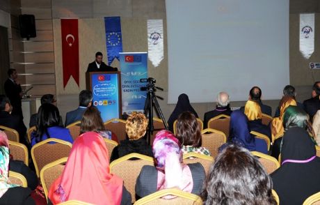 Kadına Şiddetin Önlenmesi Çalıştayı Yapıldı