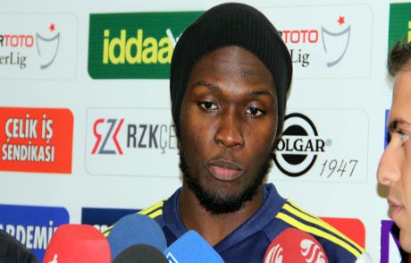 Moussa Sow'dan, Emenike'ye Destek