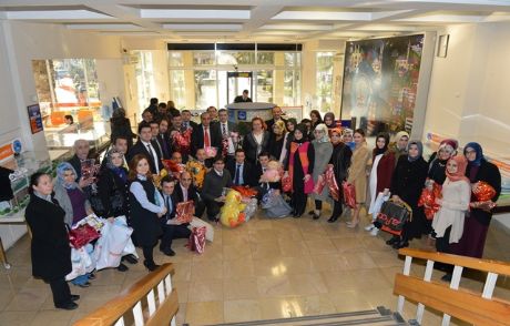 Onları Mutlu Etmek Çocuk Oyuncağı