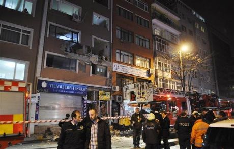 Adımlar Dergisi'ne Bombalı Saldırı