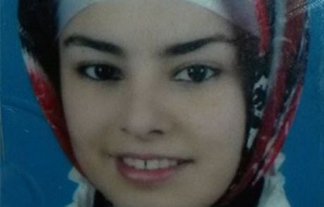 Genç Anne Kendisini Astı