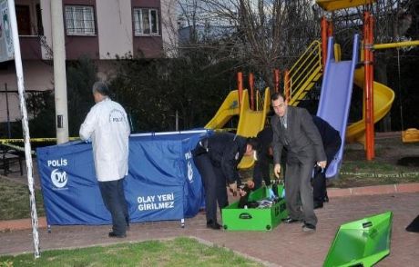 Çocuk Parkında Silahlı Kavga