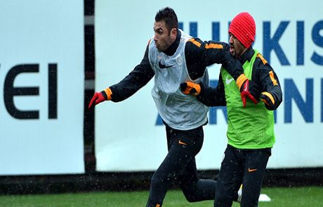 G.saray'a Derbi Öncesi Büyük Müjde!