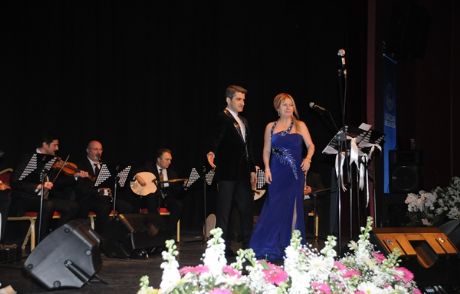 Hikmet Acaroğlu Ve Arzu Kıraliden Muhteşem Konser