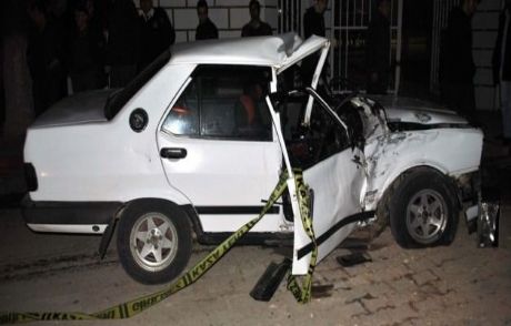 Otomobille Motosiklet Çarpıştı