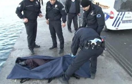 Üsküdar'da Denizden Kadın Cesedi Çıktı