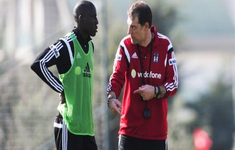 Bilic'ten Demba Ba'ya Özel Terapi!