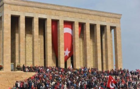 Anıtkabir 57. Alay İçin 24 Saat Açık