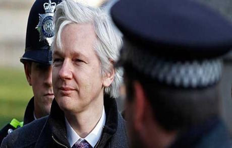 Assange, İfade Vermeyi Kabul Etti