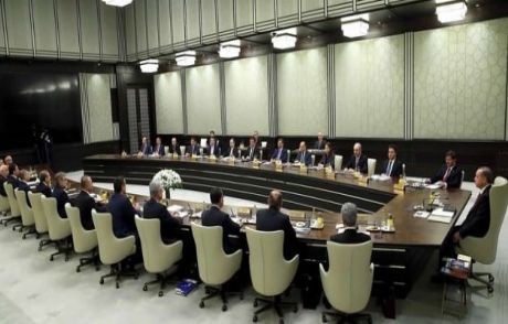 Bakanlar Kurulu Saray'da Toplandı